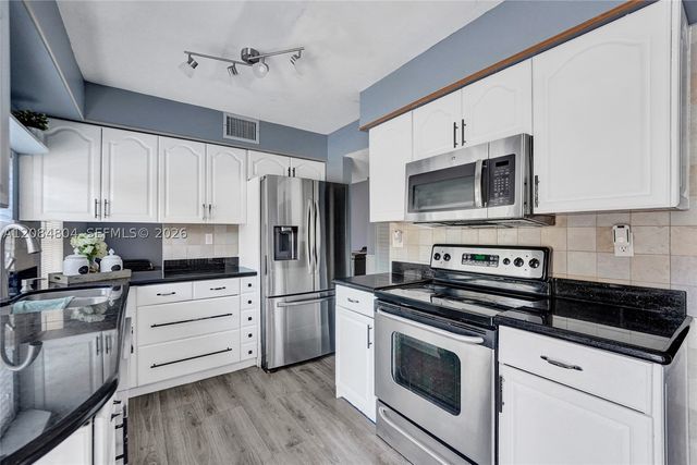 3753 NW 73rd Way, Coral Springs, FL 33065
