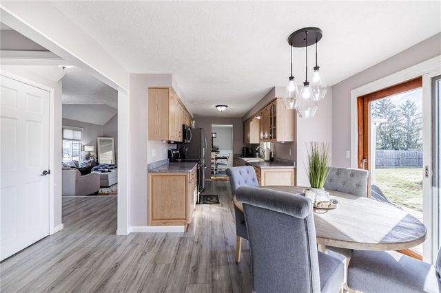 156 Oak Bridge, Greece, NY 14612