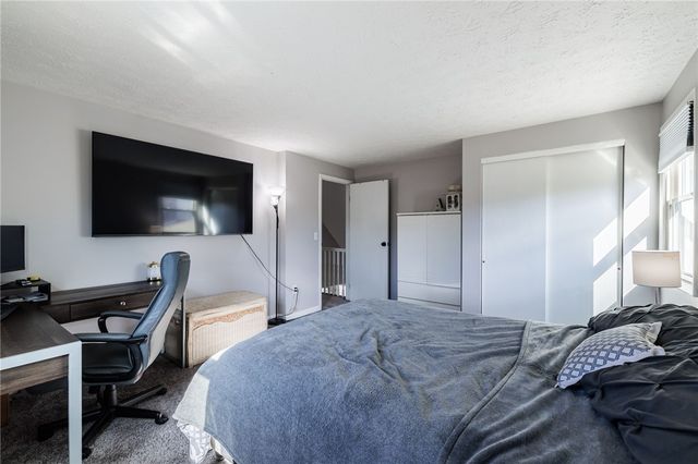 156 Oak Bridge, Greece, NY 14612