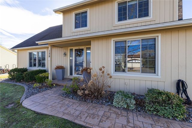 156 Oak Bridge, Greece, NY 14612