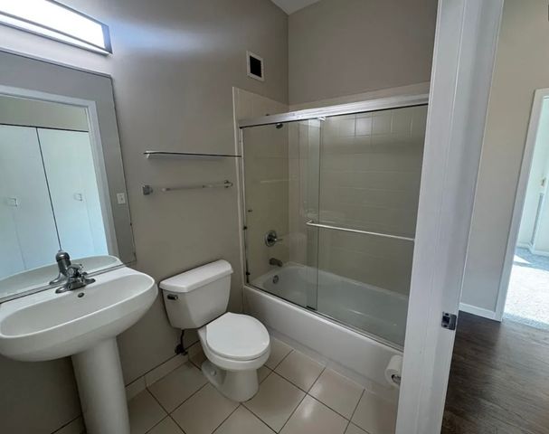 1845 S Michigan Avenue 2005, Chicago, IL 60616