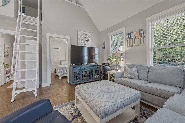 1 Skyview Lane 1, Westford, MA 01886
