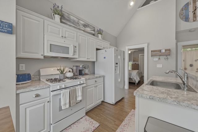 1 Skyview Lane 1, Westford, MA 01886