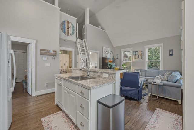 1 Skyview Lane 1, Westford, MA 01886