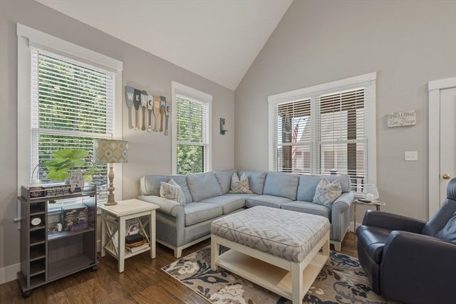 1 Skyview Lane 1, Westford, MA 01886