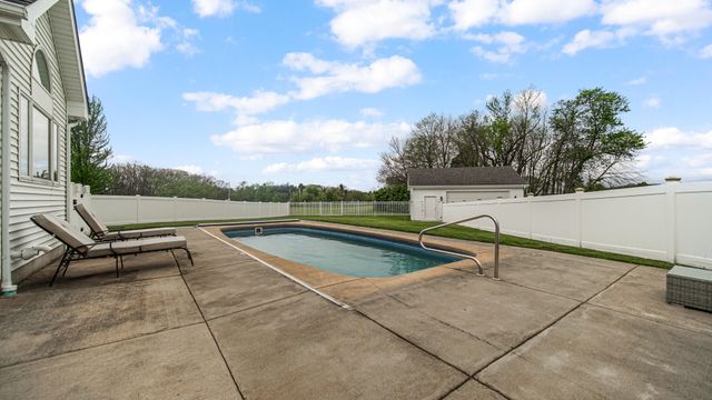15290 Clark Street, Crown Point, IN 46307