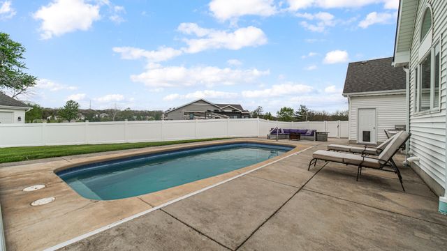 15290 Clark Street, Crown Point, IN 46307