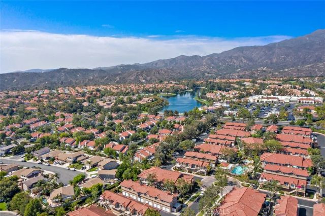 39 Via Hermosa, Rancho Santa Margarita, CA 92688