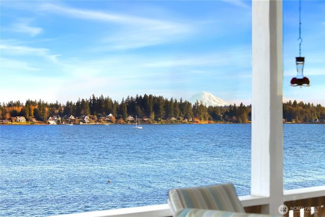 5762 Chico Way NW, Bremerton, WA 98312