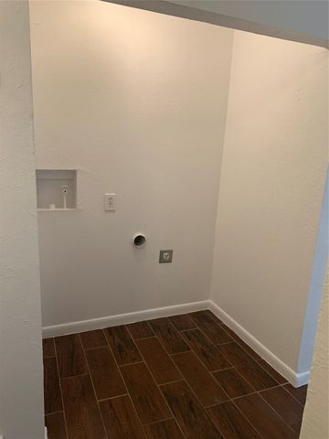 7675 Woodshire Drive, Dallas, TX 75232