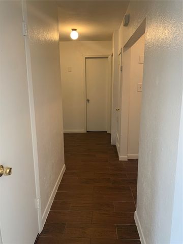 7675 Woodshire Drive, Dallas, TX 75232