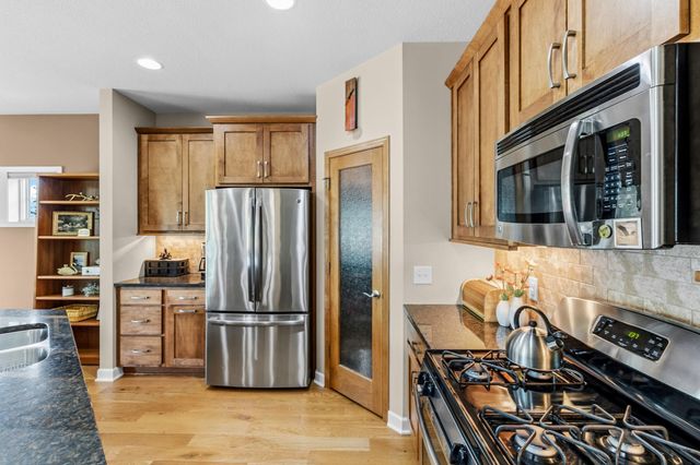 316 Wedgewood Circle, Hudson, WI 54016
