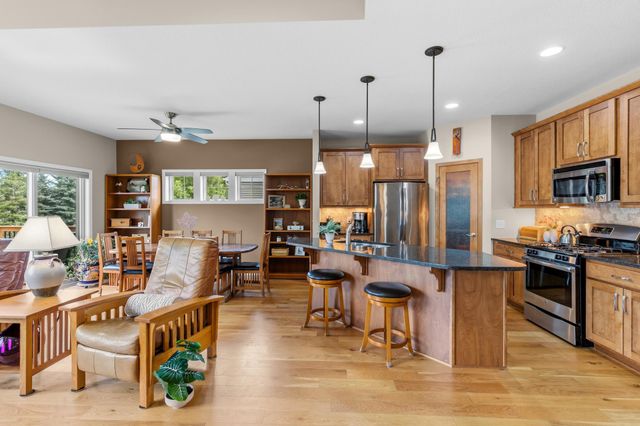 316 Wedgewood Circle, Hudson, WI 54016