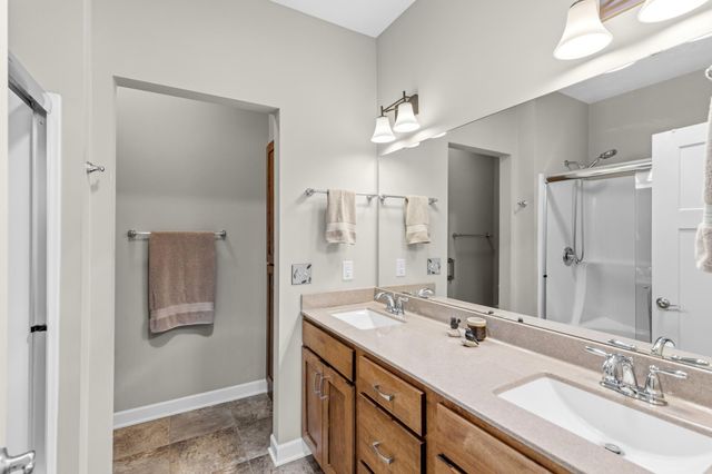 316 Wedgewood Circle, Hudson, WI 54016