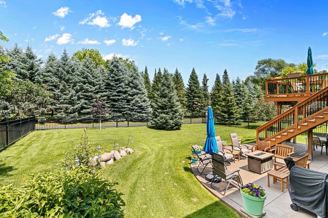 316 Wedgewood Circle, Hudson, WI 54016