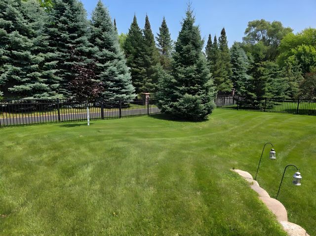 316 Wedgewood Circle, Hudson, WI 54016