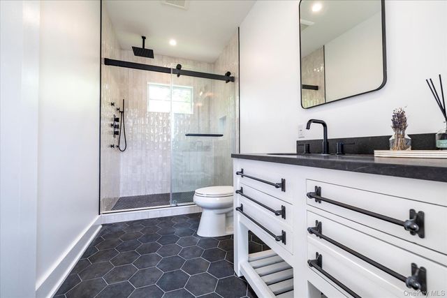 480 Ackerly Pond Lane, Southold, NY 11971