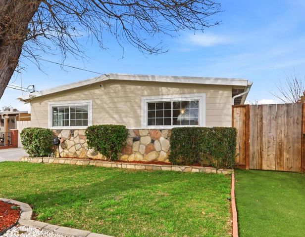 40452 Citrus Drive, Fremont, CA 94538