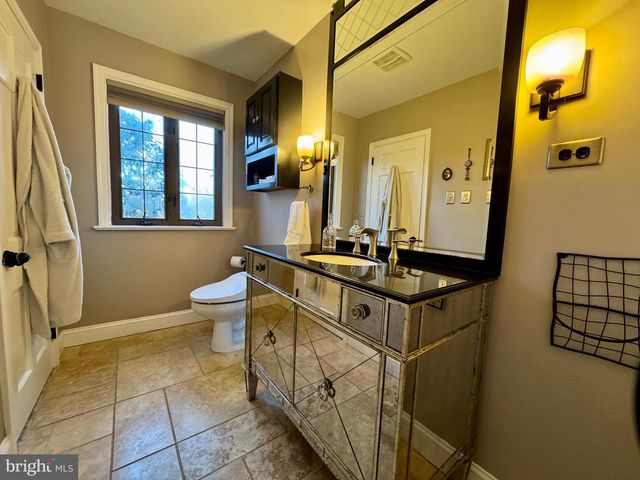 25 FARMWAY DR, Richboro, PA 18954