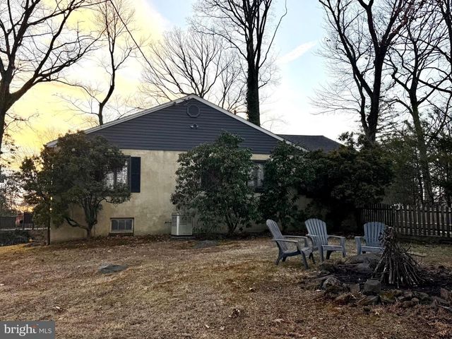 25 FARMWAY DR, Richboro, PA 18954