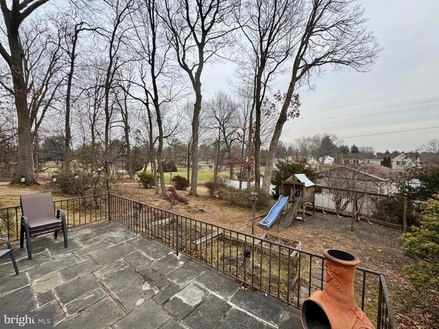 25 FARMWAY DR, Richboro, PA 18954