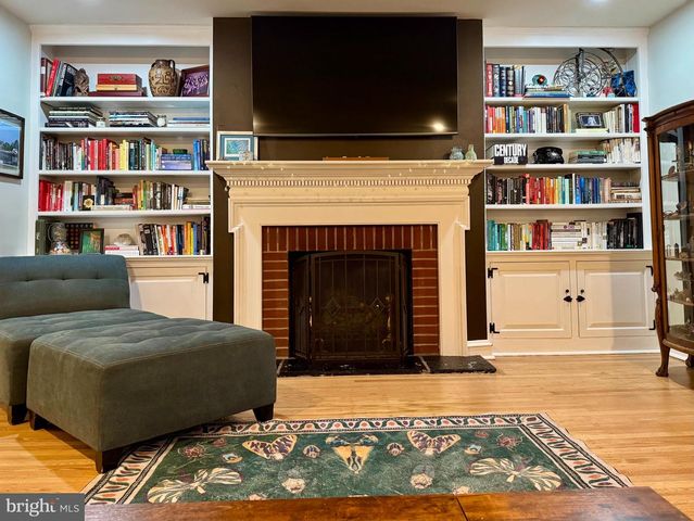 25 FARMWAY DR, Richboro, PA 18954