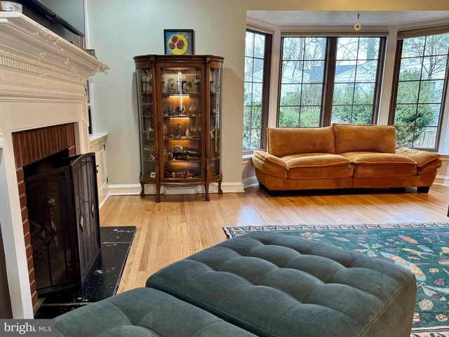 25 FARMWAY DR, Richboro, PA 18954