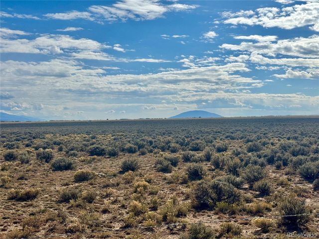 9 S 13th St, Blanca, CO 81123