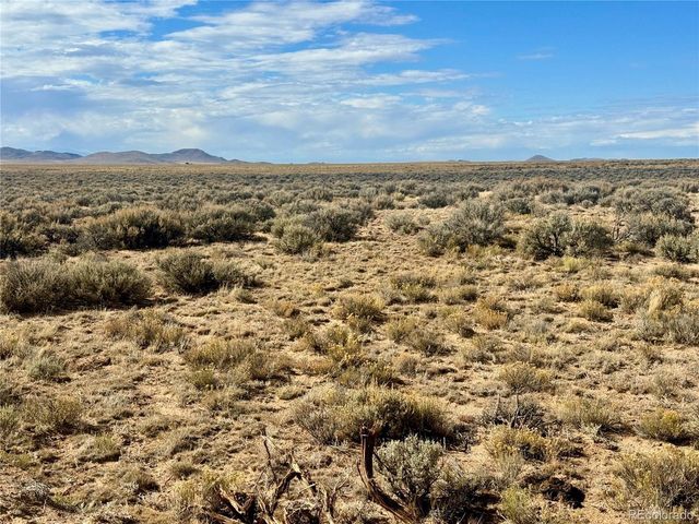 9 S 13th St, Blanca, CO 81123