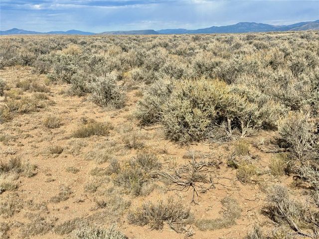 9 S 13th St, Blanca, CO 81123