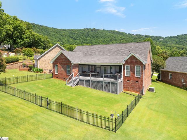 30 Belle Terre Court, Greenville, SC 29609