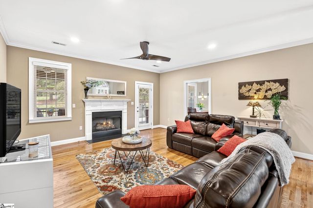 30 Belle Terre Court, Greenville, SC 29609