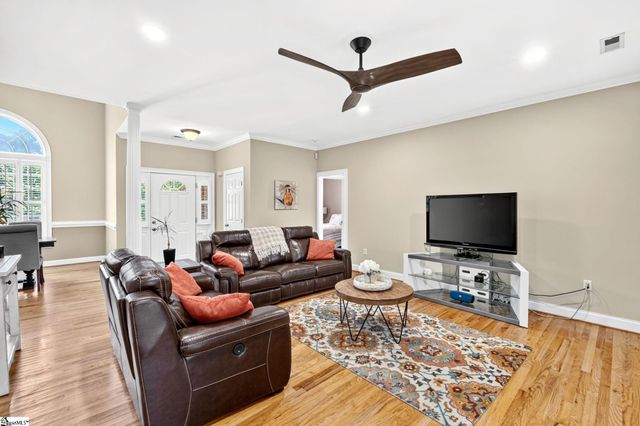 30 Belle Terre Court, Greenville, SC 29609
