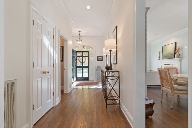 104 Brighton Close, Nashville, TN 37205