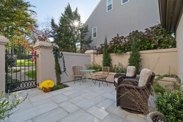 104 Brighton Close, Nashville, TN 37205