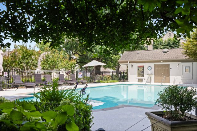 104 Brighton Close, Nashville, TN 37205