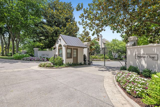 104 Brighton Close, Nashville, TN 37205