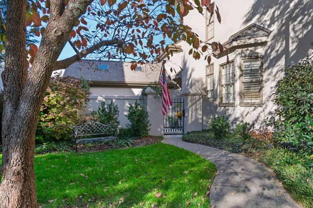 104 Brighton Close, Nashville, TN 37205