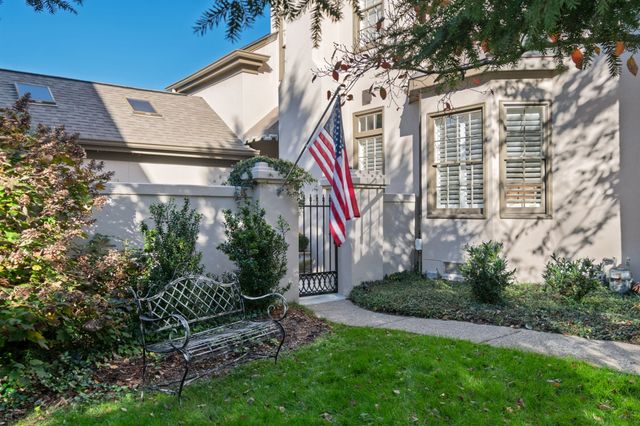 104 Brighton Close, Nashville, TN 37205