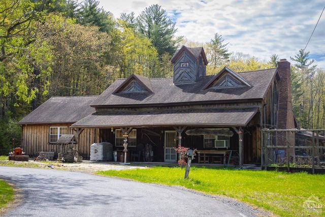 138 Vienna Woods Rd, Cairo, NY 12470