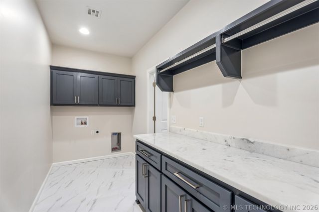 14920 S Sequoia Street S, Glenpool, OK 74033