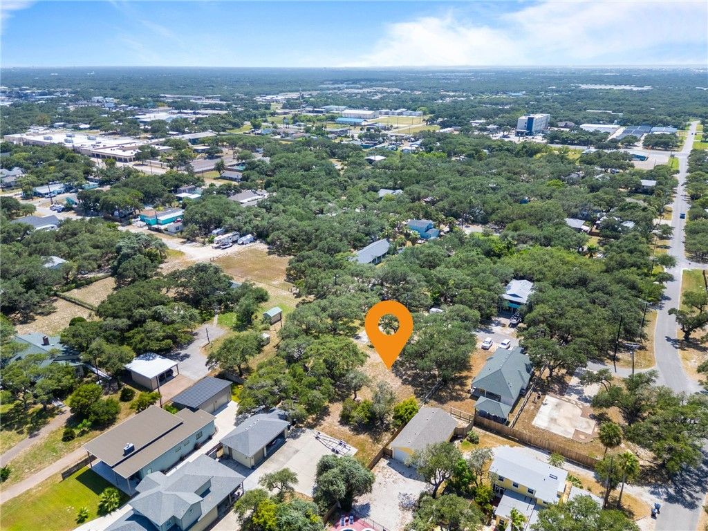 606 N 4th St, Fulton, TX 78358 — photo 2