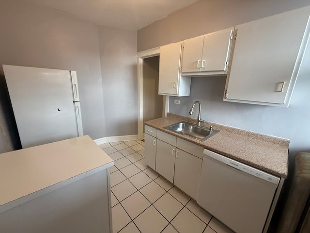 4501 N Troy Street 3, Chicago, IL 60625