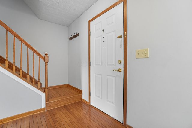 4849 Pleasant Woods Court, Columbus, OH 43230