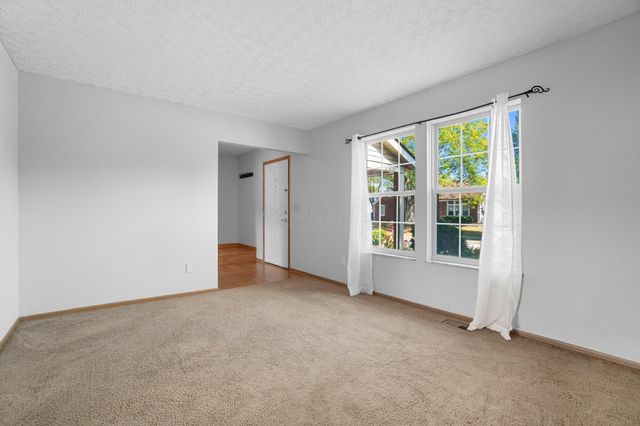 4849 Pleasant Woods Court, Columbus, OH 43230