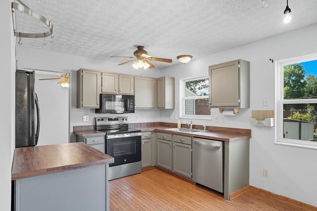 4849 Pleasant Woods Court, Columbus, OH 43230