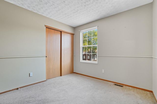 4849 Pleasant Woods Court, Columbus, OH 43230