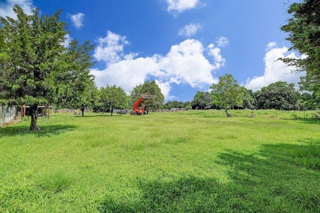 13720 Fm 1764 Road, Santa Fe, TX 77517