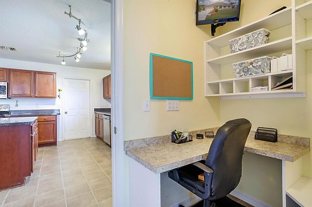 1298 SW Byron Street, Port St. Lucie, FL 34983