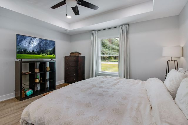 43 E Crocus Avenue, Defuniak Springs, FL 32433